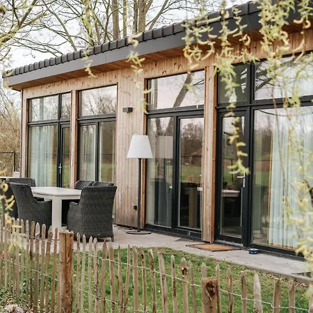 Trendy Aan Visvijver Alpstuga Hamme